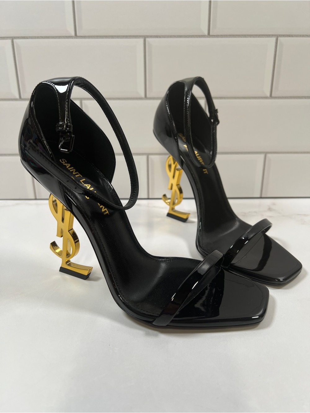 YSL Yves Saint Laurent Opyum Logo Patent Leather High Heels Heel Sandals